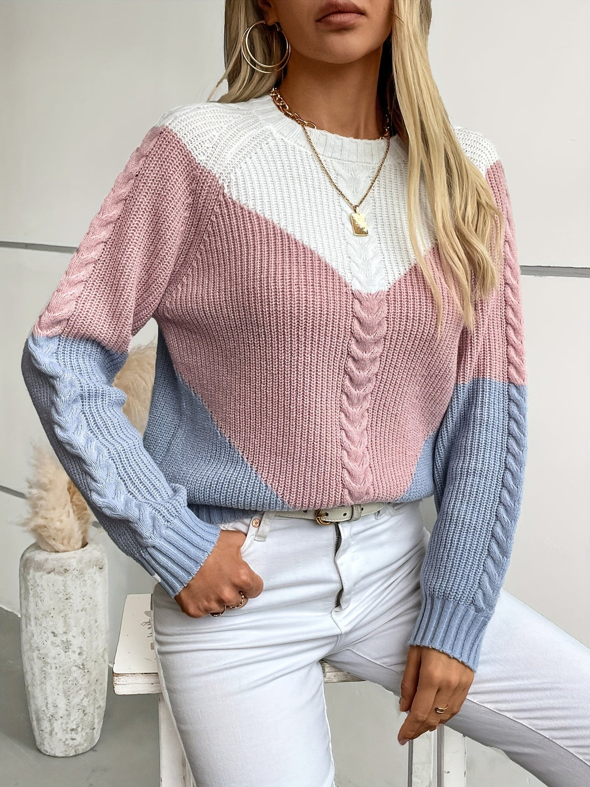 Lorella | Cozy Color Block Cable Knit Sweater With Chevron Panel