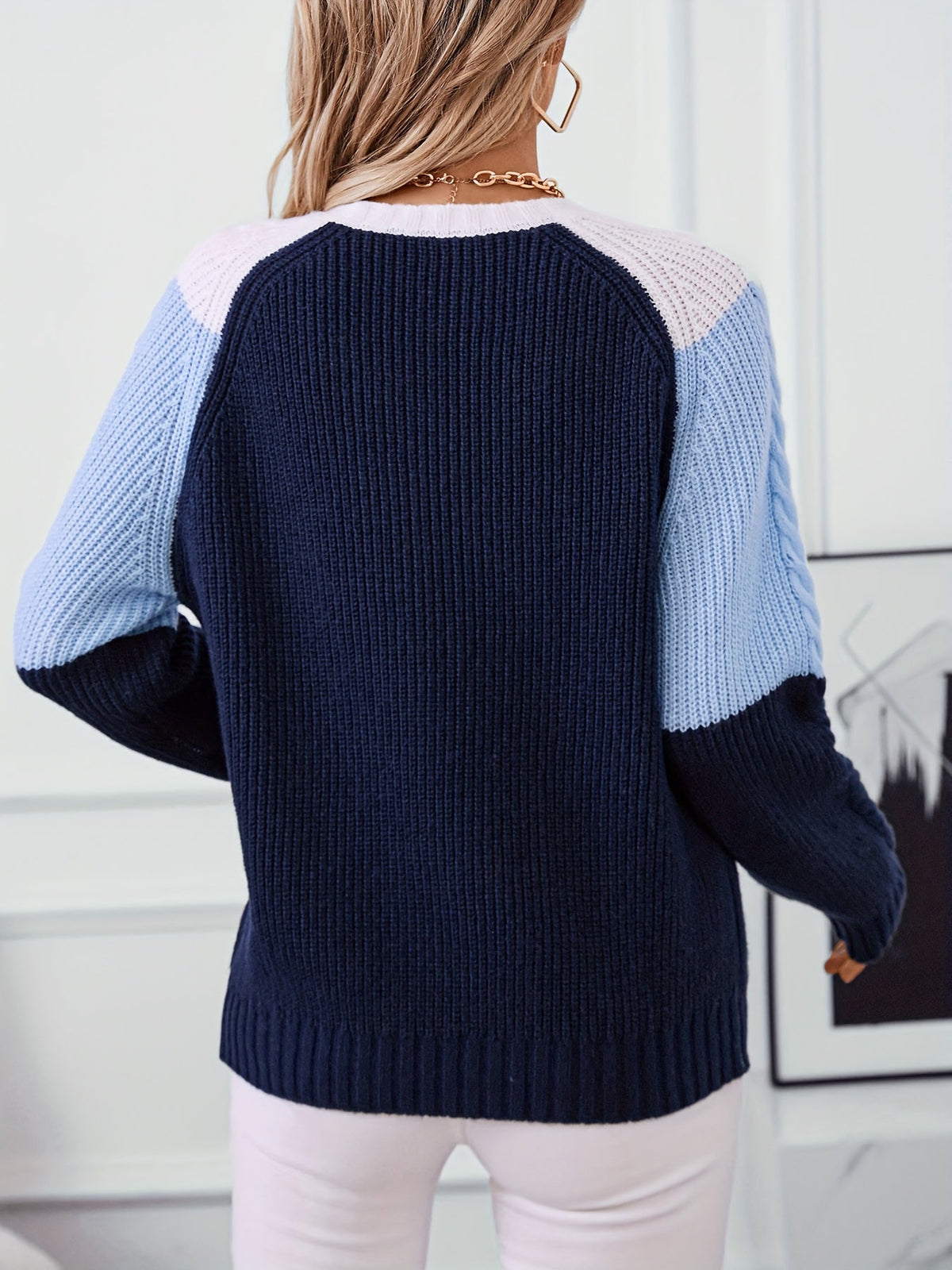 Lorella | Cozy Color Block Cable Knit Sweater With Chevron Panel