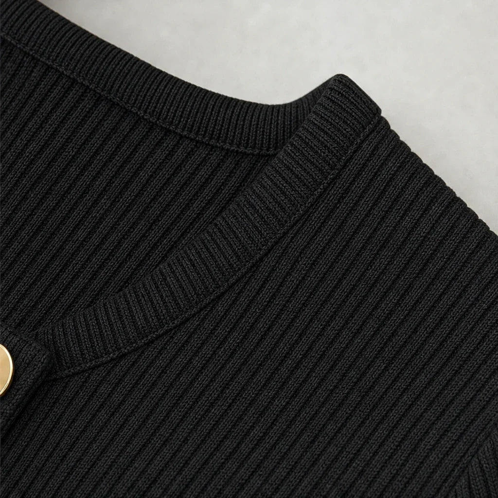 Ribella – Gold-Button Ribbed Henley Top