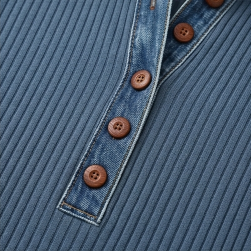 Layerelle – Ribbed Knit Denim-Trim Casual Top