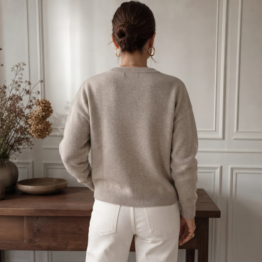 Layerelle – Contrast Mock-Neck Notched V-Neck Sweater