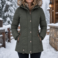 Quilvara – Fitted Quilted Hooded Jacket
