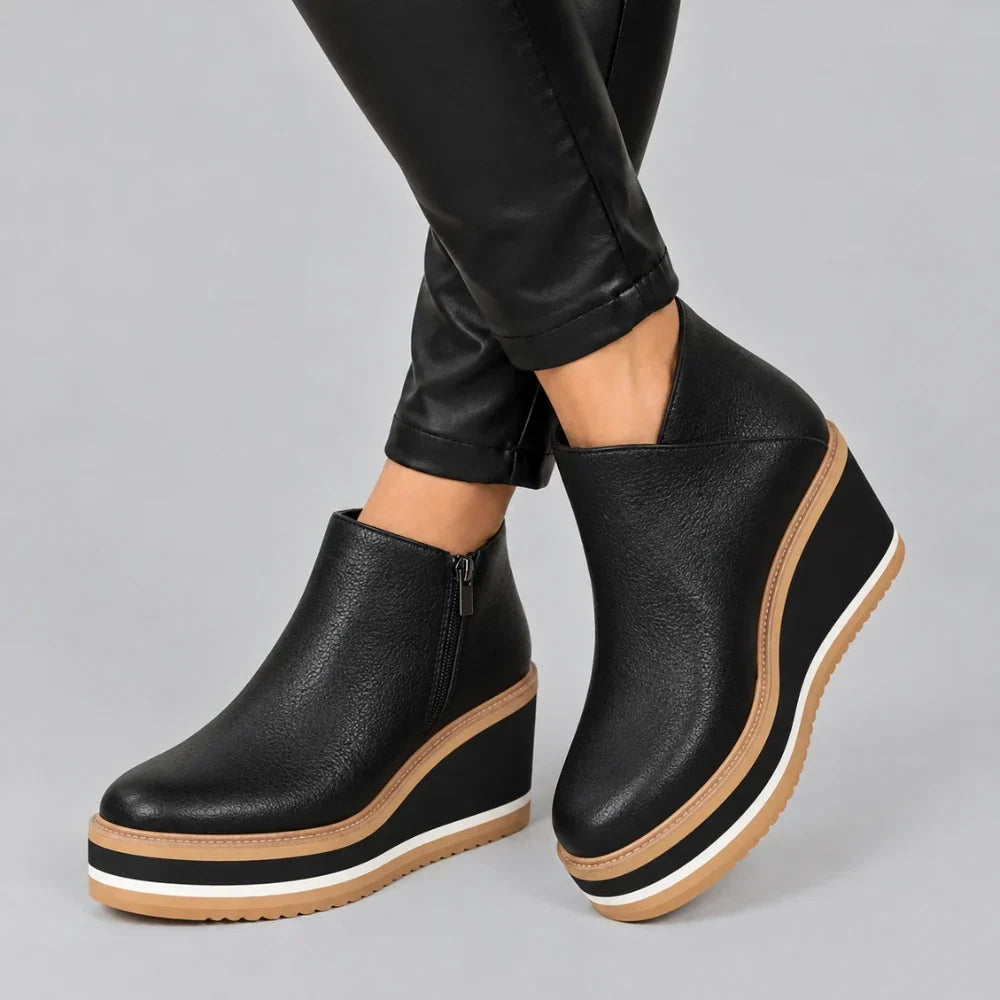 Colombe – Smooth Side-Zip Wedge Ankle Boots
