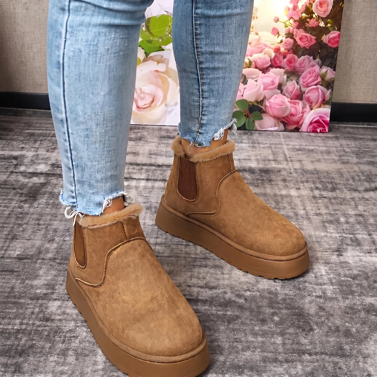 Snowelle – Plush-Lined Slip-On Ankle Boots