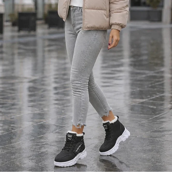 Rainelle – Plush-Lined Waterproof Ankle Boots