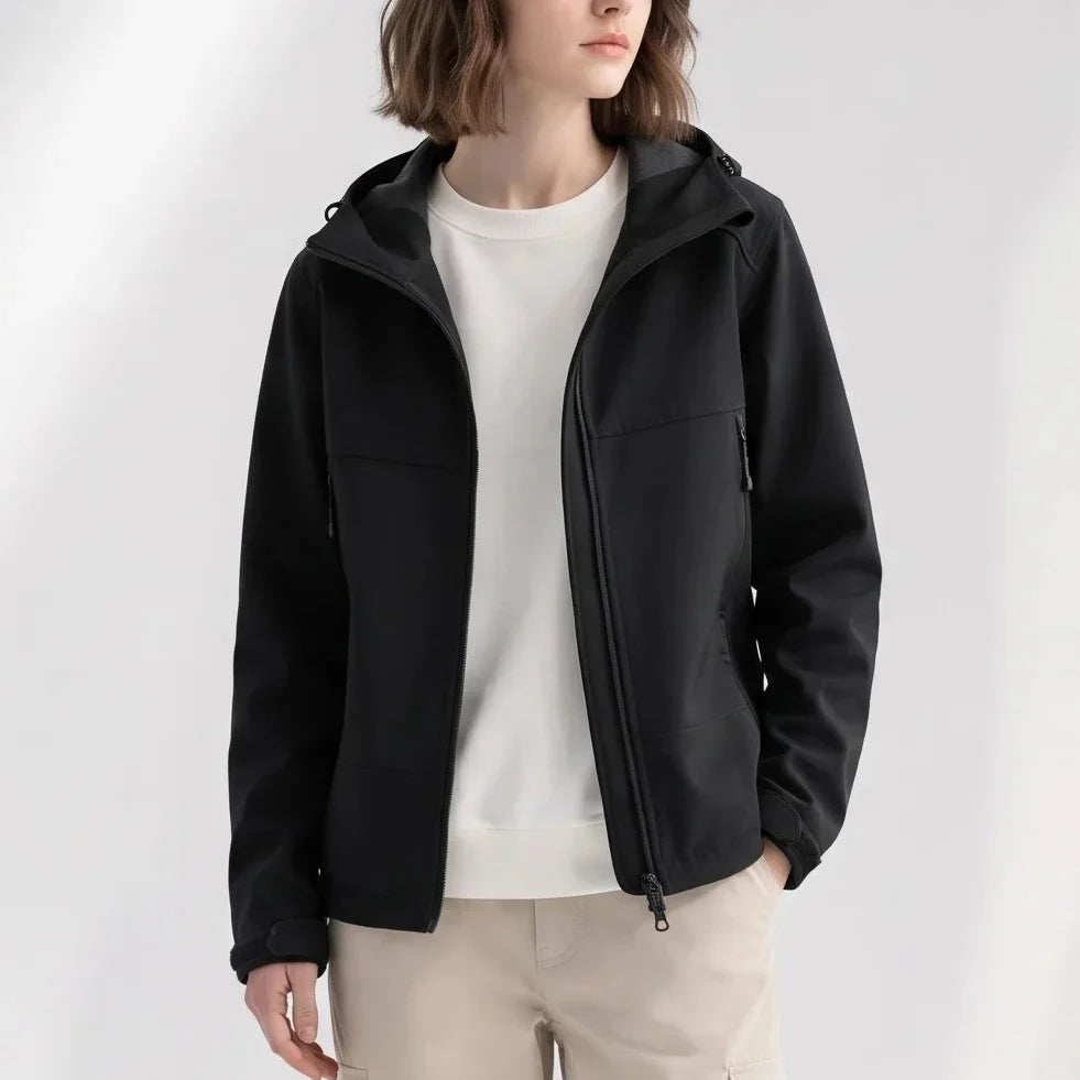 Trailform – Water-Repellent Hooded Softshell Jacket